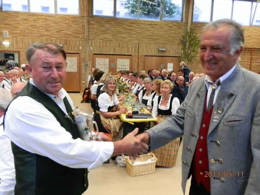 2013-14 Liederkranz Aising.jpg